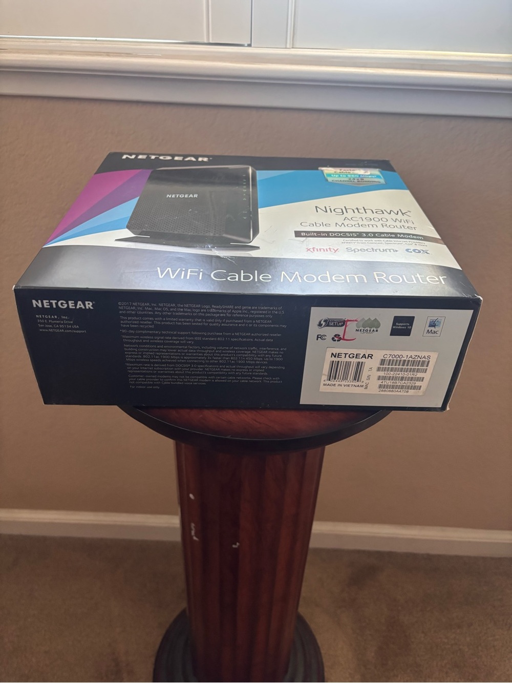 NETGEAR Nighthawk AC1900 Wi-Fi Cable Modem Router - Picture 5 of 5